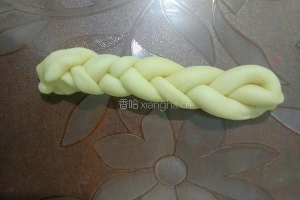 牛奶花型小面包的做法图解11