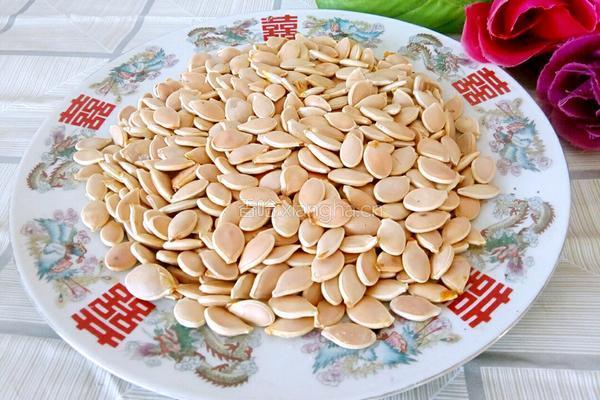巧炒南瓜子的做法图解8