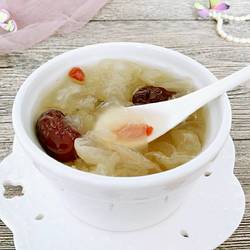 红枣银耳羹的做法[图]