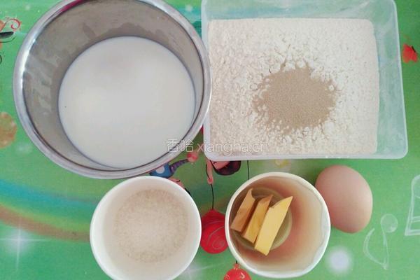 豆沙小餐包的做法图解1