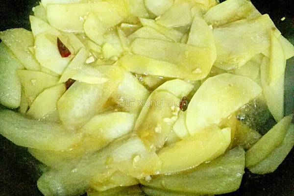 耗油土豆片的做法图解4