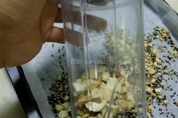 宝宝辅食坚果粉的做法图解4