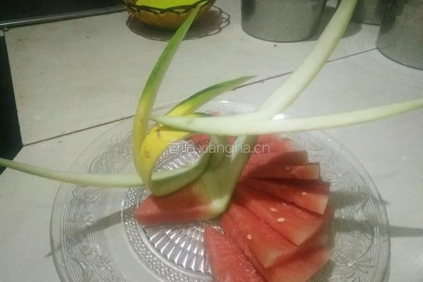 水果拼盘的做法图解4