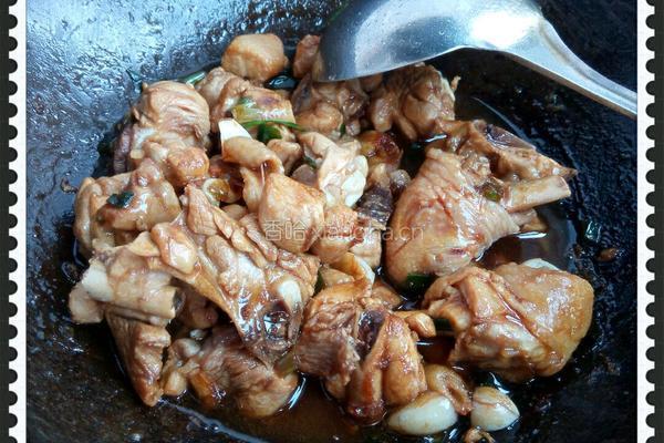 香菇鸡腿煲仔饭的做法图解3