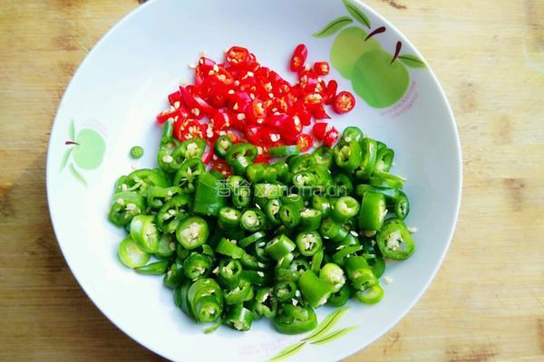 双椒杏鲍菇的做法图解2