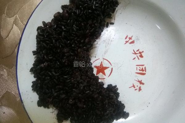 腊肠糯米饭的做法图解2