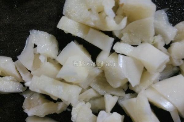 红萝卜炒河南豆的做法图解3