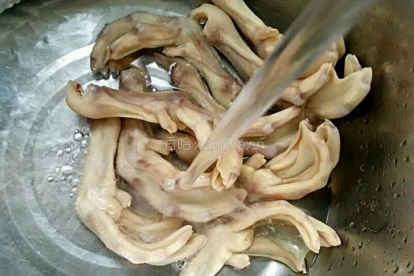 香卤鸭掌的做法图解3