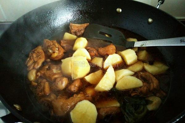 土豆烧鸡腿的做法图解9