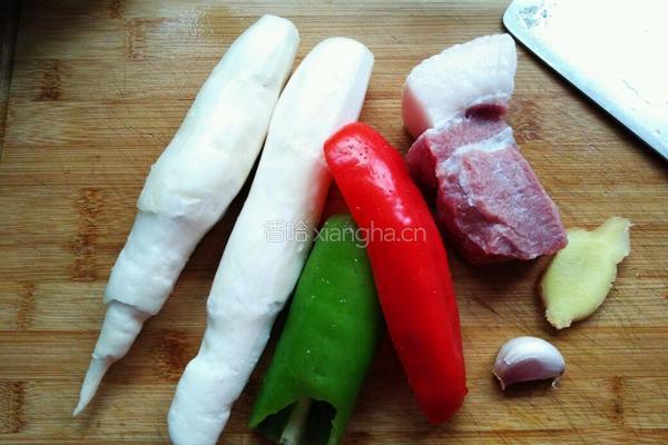 茭白炒肉丝的做法图解1