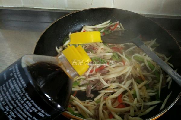 茭白炒肉丝的做法图解9