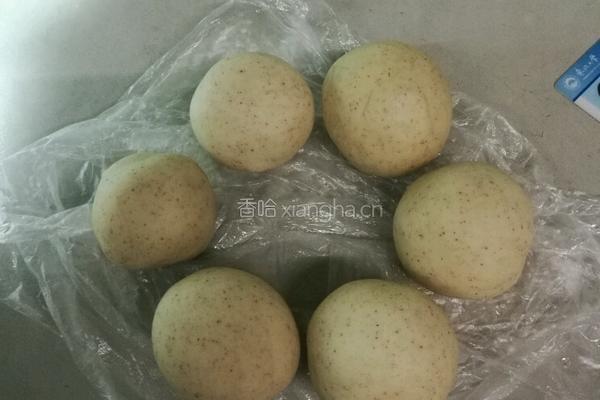 卖萌的奶黄包的做法图解4