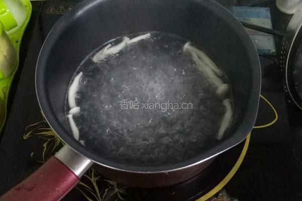 宝宝辅食疙瘩汤的做法图解2