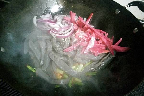 泡菜炒魔芋的做法图解5