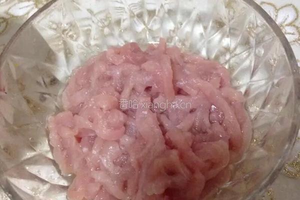 韭黄炒肉丝的做法图解2