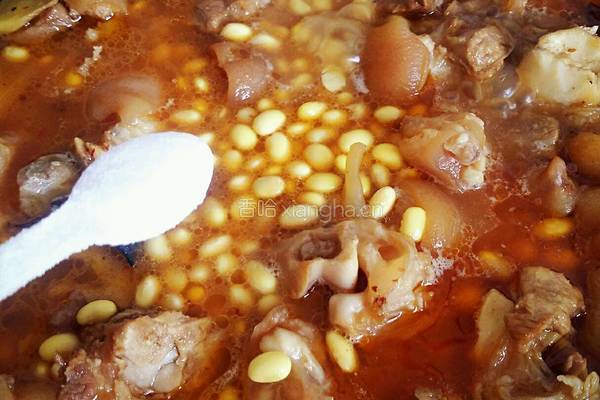 黄豆炖猪脚的做法图解11