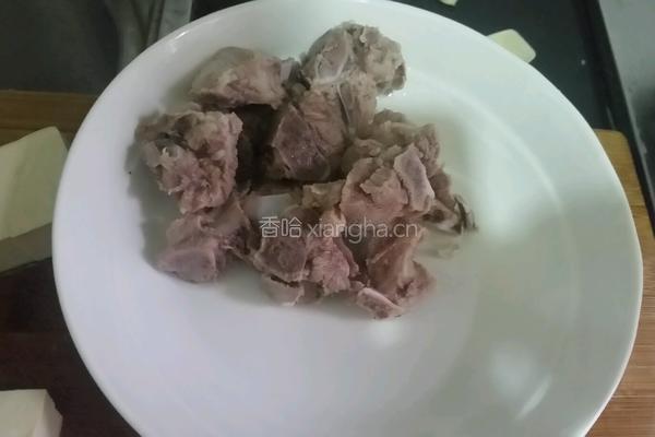 海带豆腐排骨汤的做法图解1