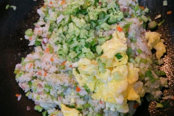 蔬菜炒饭的做法图解13