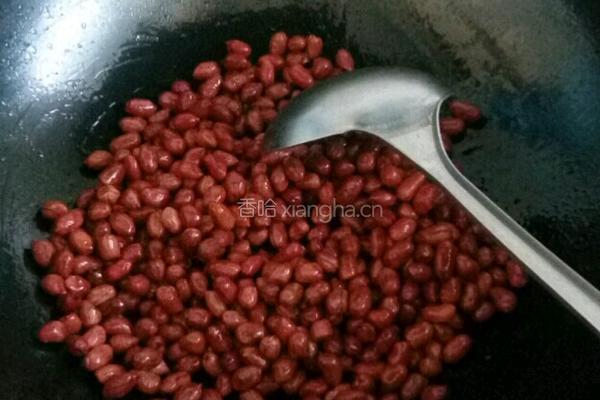 炒花生米的做法图解6