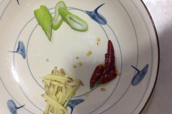 醋溜绿豆芽的做法图解2