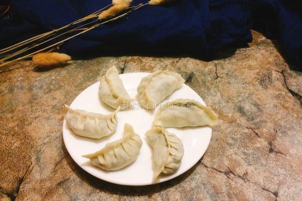 木耳鸡蛋馅饺子的做法图解17