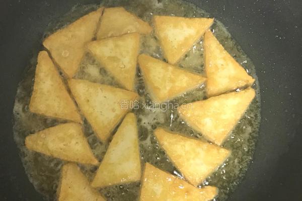 香煎豆腐炒五花肉的做法图解1