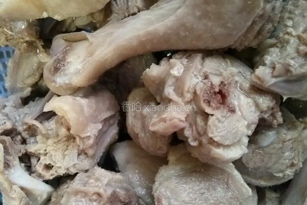 芋头炖鸭子的做法图解2