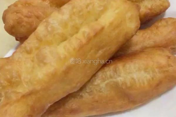 油条的做法图解1