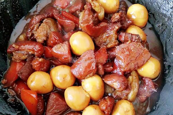红烧肉炖鹌鹑蛋的做法图解15