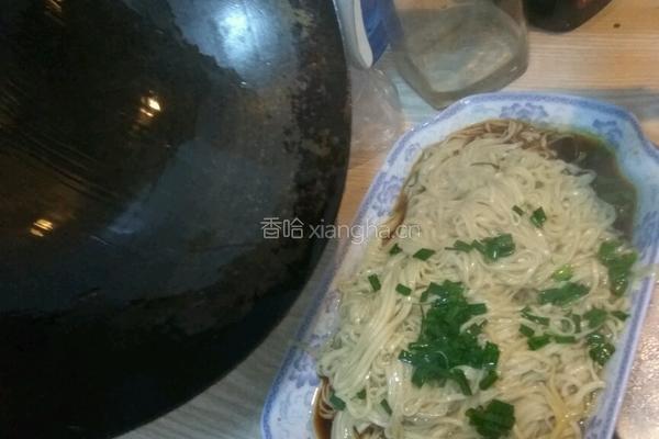 葱油拌面的做法图解3