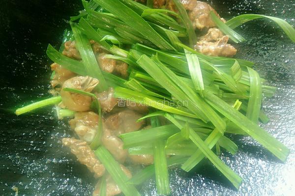 蒜苗炒鸭肉的做法图解8