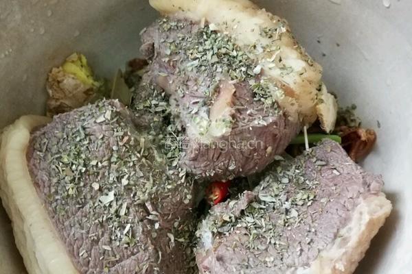 卤焖肥牛肉的做法图解4