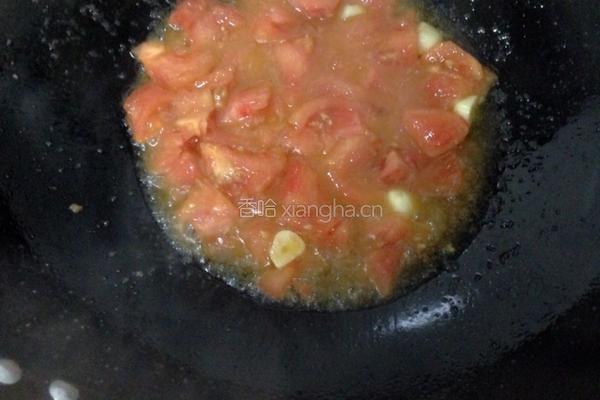 番茄鸡蛋包心菜炒面的做法图解4