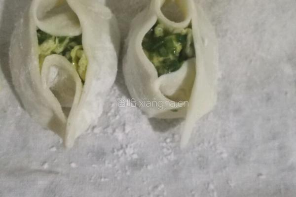 辣妹鸳鸯韭菜饺的做法图解3