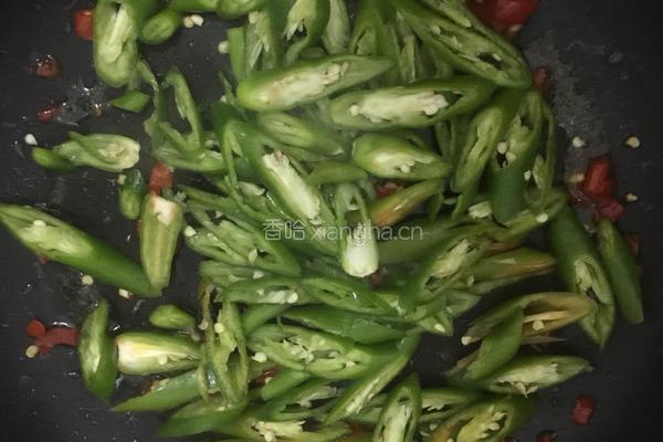 南雄酸笋炒茄子的做法图解9