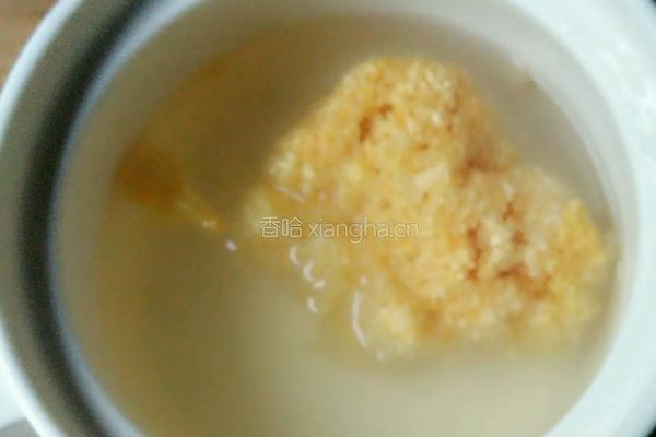雪梨冰糖银耳羹的做法图解3