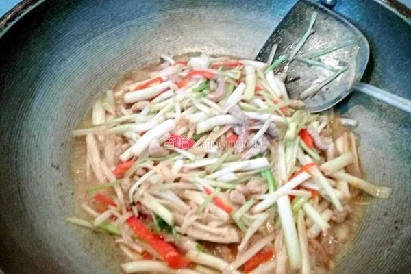芹芽炒肉丝的做法图解6