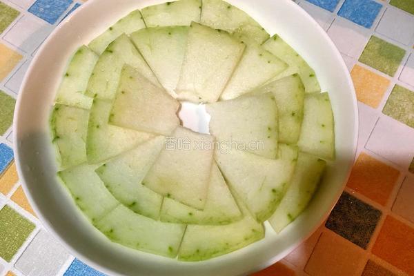 冬瓜蒸蛋的做法图解1