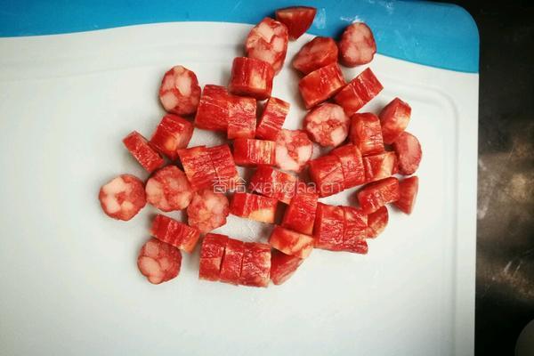 腊肉煲仔饭的做法图解1