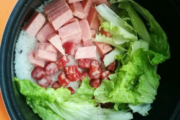 腊肉煲仔饭的做法图解4