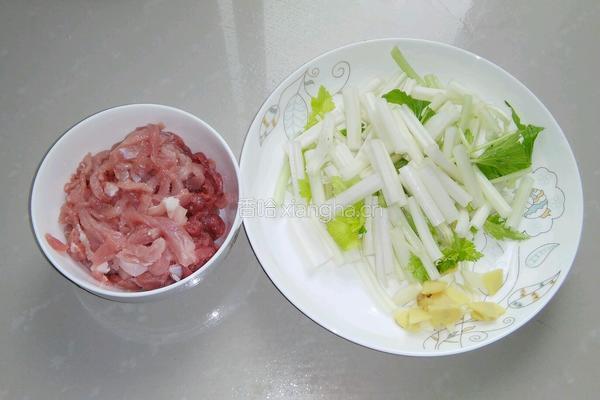香芹肉丝的做法图解1