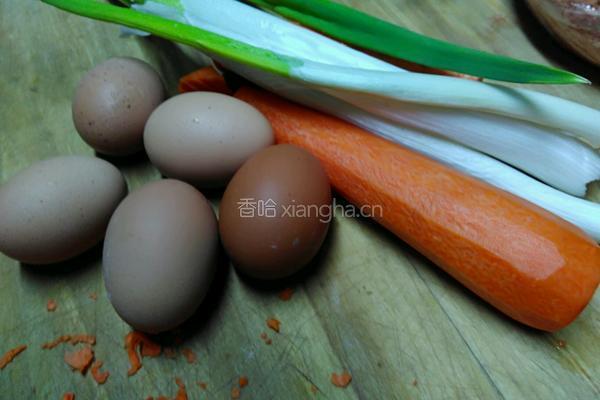 胡萝卜软饼的做法图解1