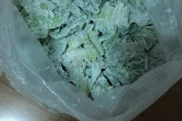 蒸笋叶的做法图解1