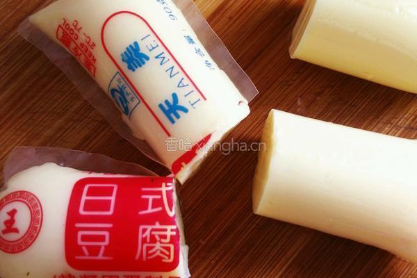 韭菜皮蛋拌豆腐的做法图解4