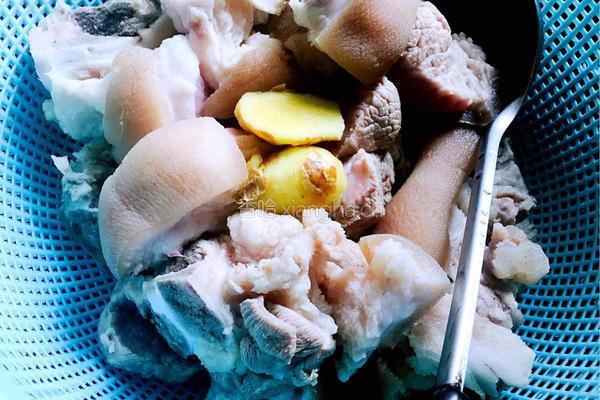 黄豆猪蹄汤的做法图解4