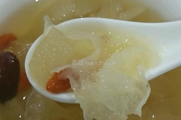 红枣银耳冰糖雪梨的做法图解3