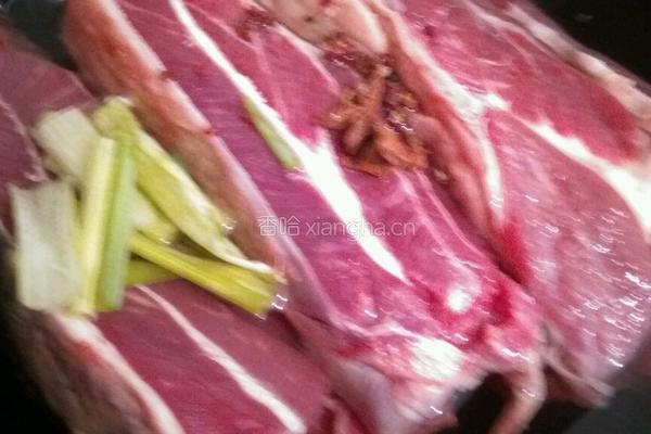卤牛肉的做法图解3