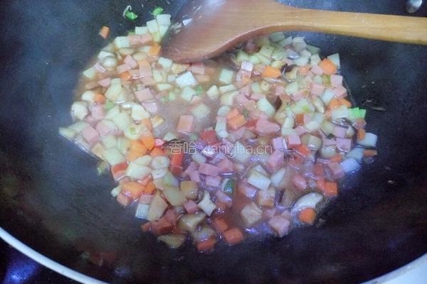 土豆火腿焖饭的做法图解7
