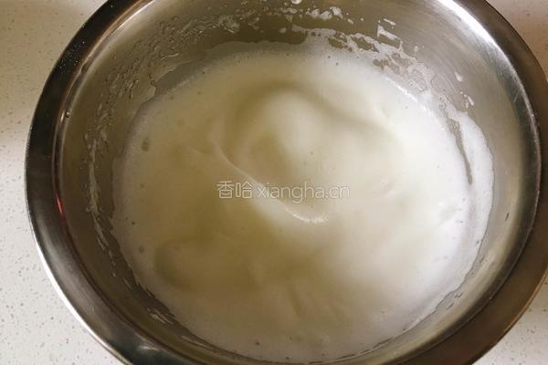 分蛋海绵小蛋糕的做法图解4