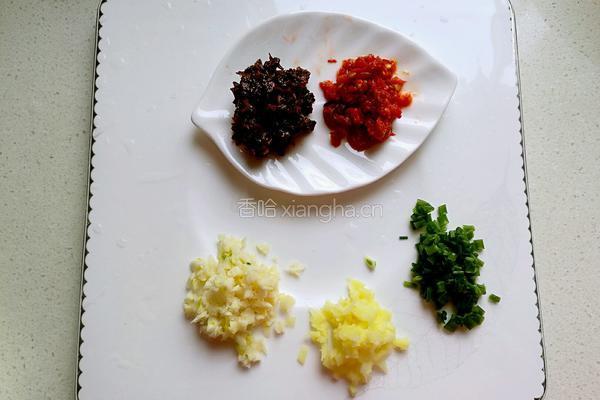 鱼香茄子煲的做法图解2